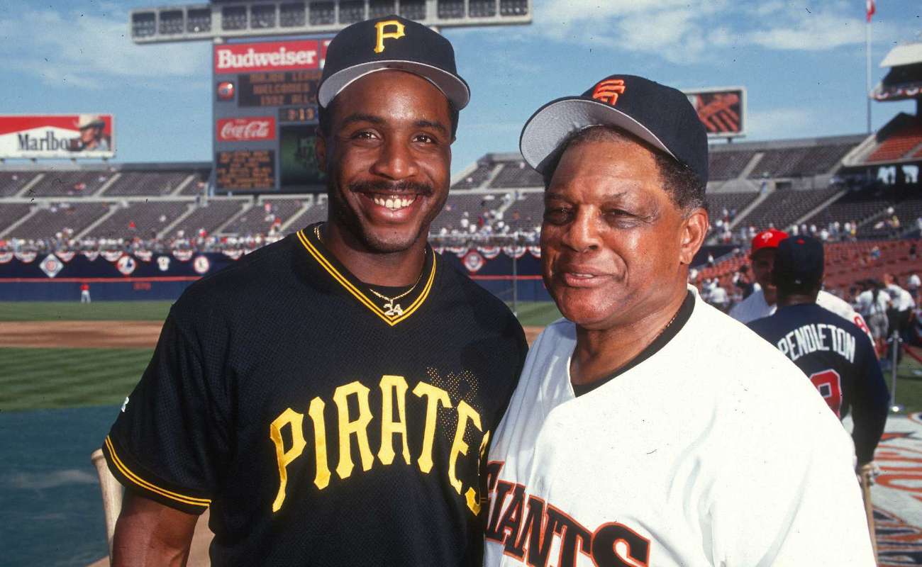 Barry Bonds of the Pittsburgh Pirates and Willie Mays of San Francisco Giants, pose before a MLB All Star game in 1992