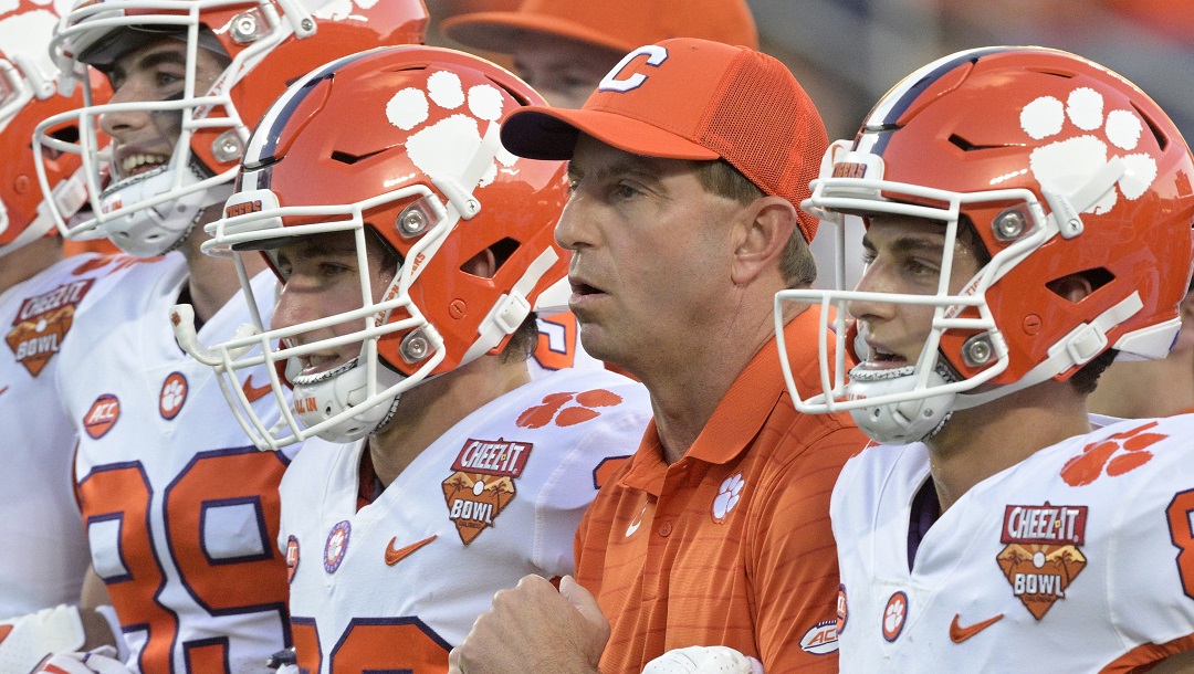 ACC Football Predictions: Clemson Is a Shaky Favorite