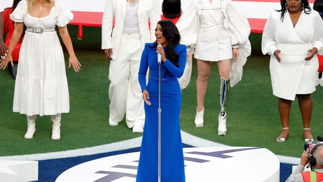 who will sing the national anthem at super bowl 2022