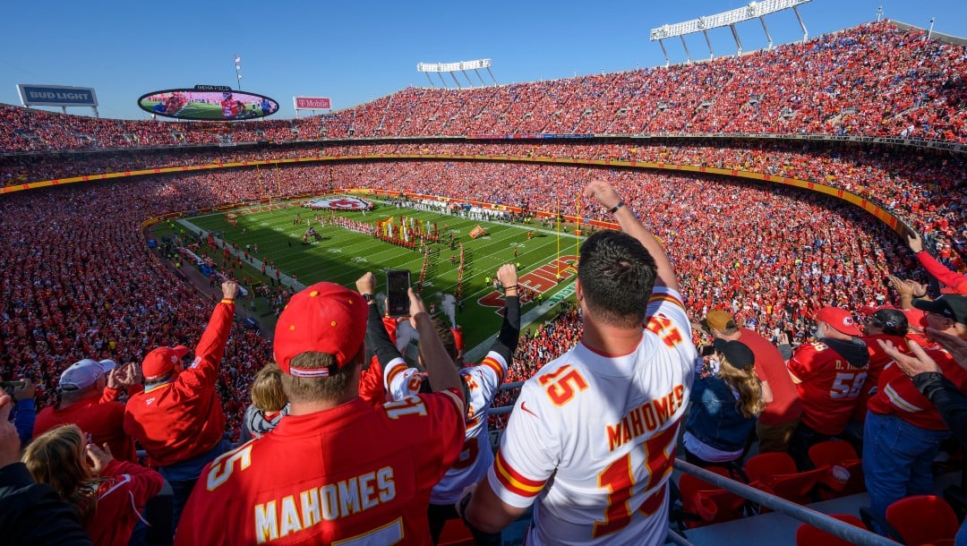 NFL Week 7 Chiefs vs. Broncos Weather Forecast: Denver Weather Impacting  Total