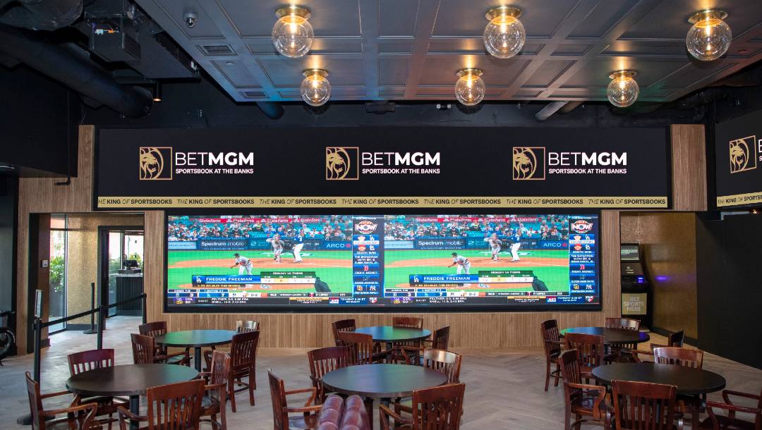 Cincinnati Reds partner with BetMGM as legalized sports betting