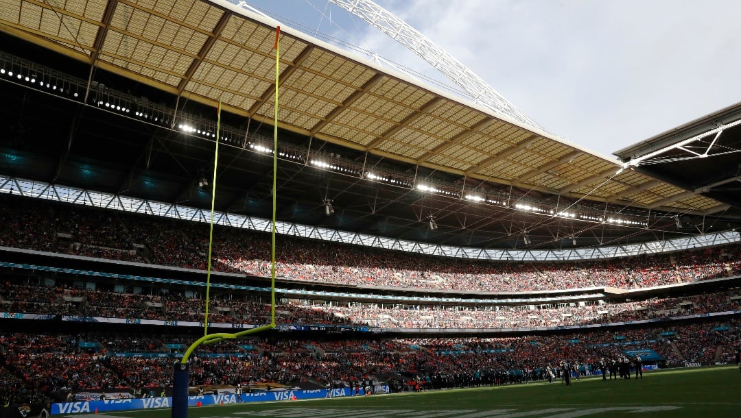 Broncos vs Jaguars NFL Weather Report: Expect Windy Conditions for Sunday's  Game at Wembley Stadium in London