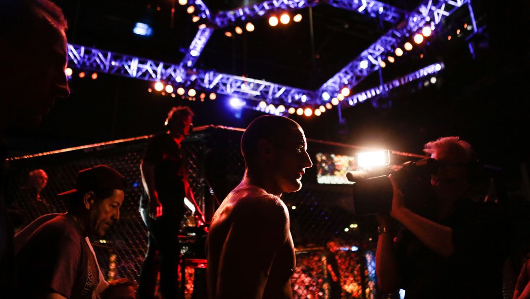 UFC 293: Adesanya vs. Strickland Payouts & Fighters Salaries