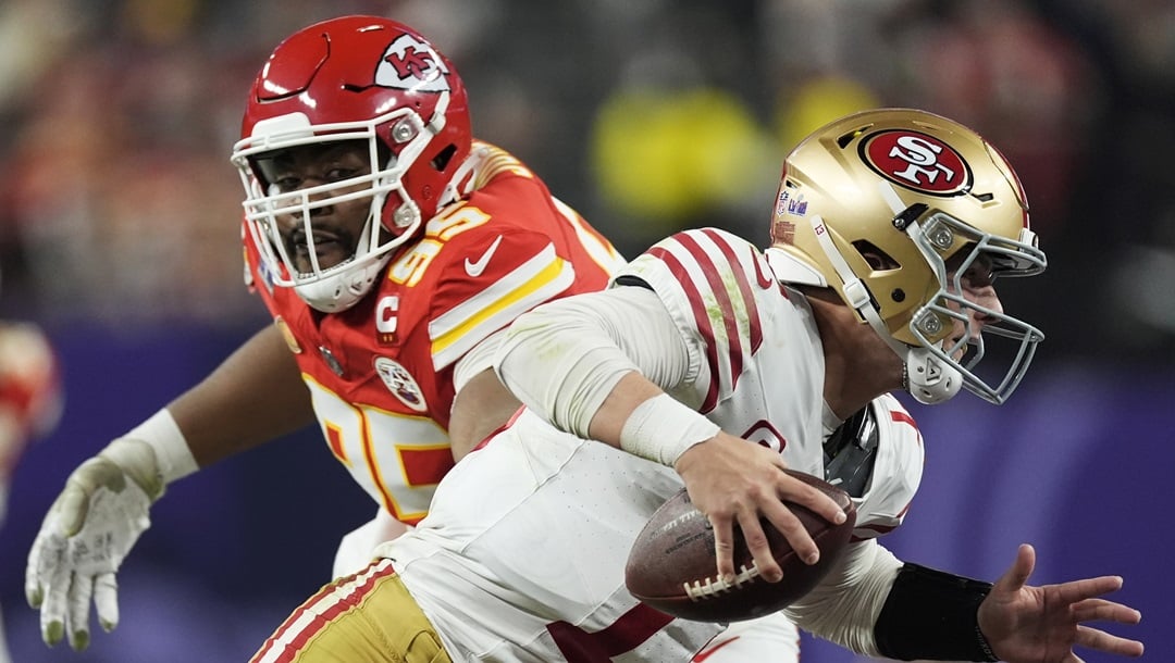Chris Jones Contract: Restructured Salary With Chiefs